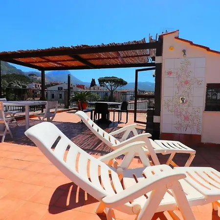 Konukevi Casa Diletta 3*